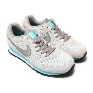 Nike MD Runner 2 | NWT | Womens Size 7